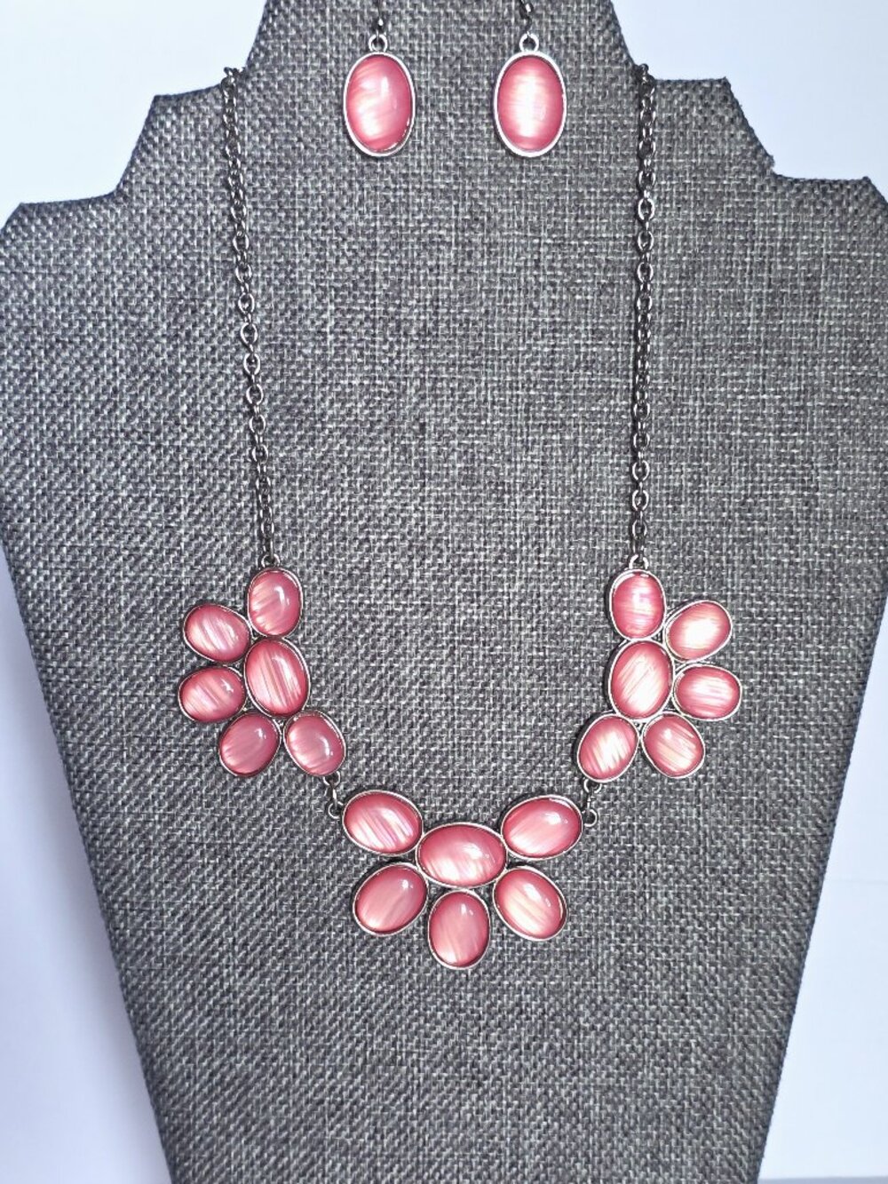 Charming Charlie Pink Statement Necklace & Earrings Set Floral